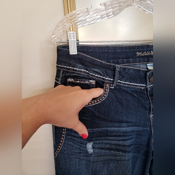 NWOT Maurices sequins & embroidery flare jeans - Picture 14 of 15